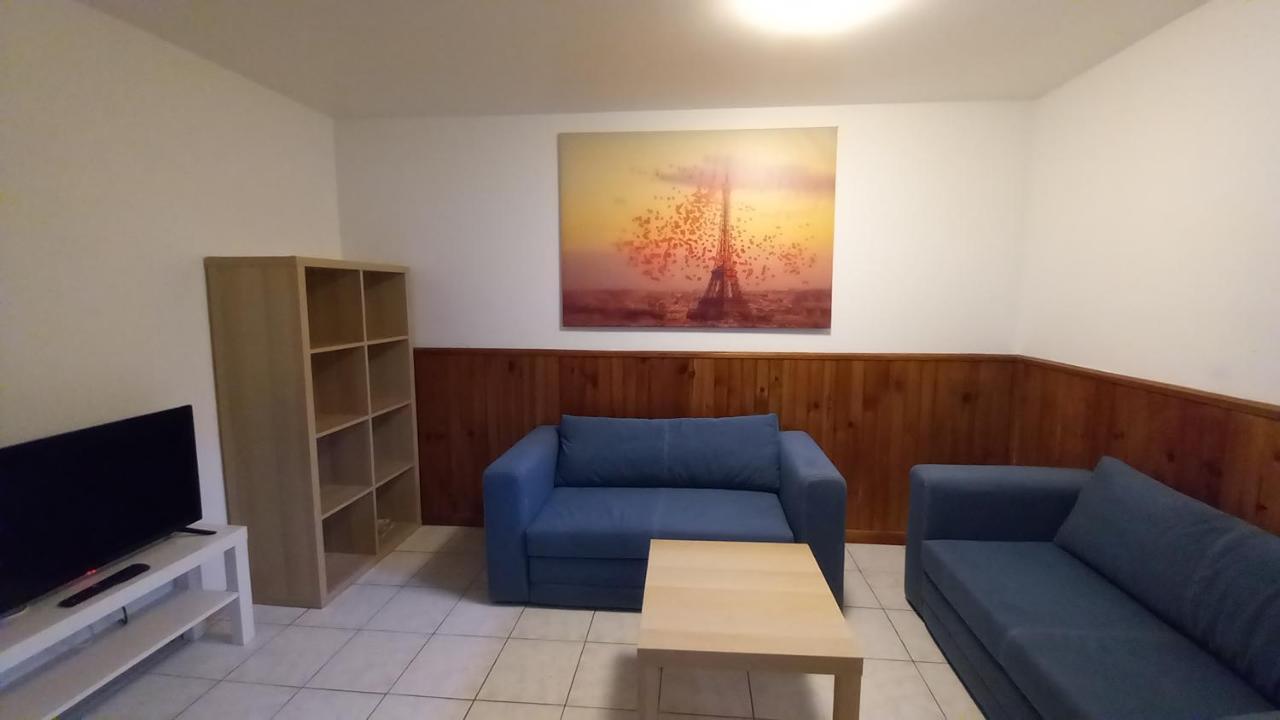 Super Appartement Au Centre Ville De Rosny Sous Bois Luaran gambar