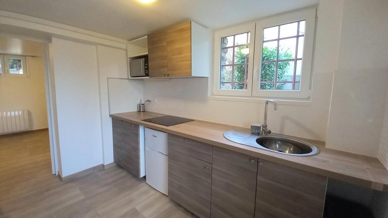Super Appartement Au Centre Ville De Rosny Sous Bois Luaran gambar