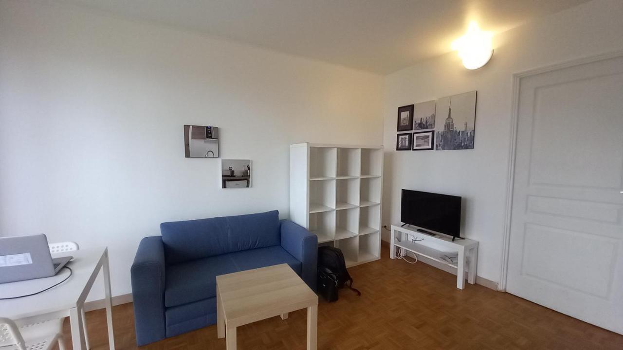 Super Appartement Au Centre Ville De Rosny Sous Bois Luaran gambar