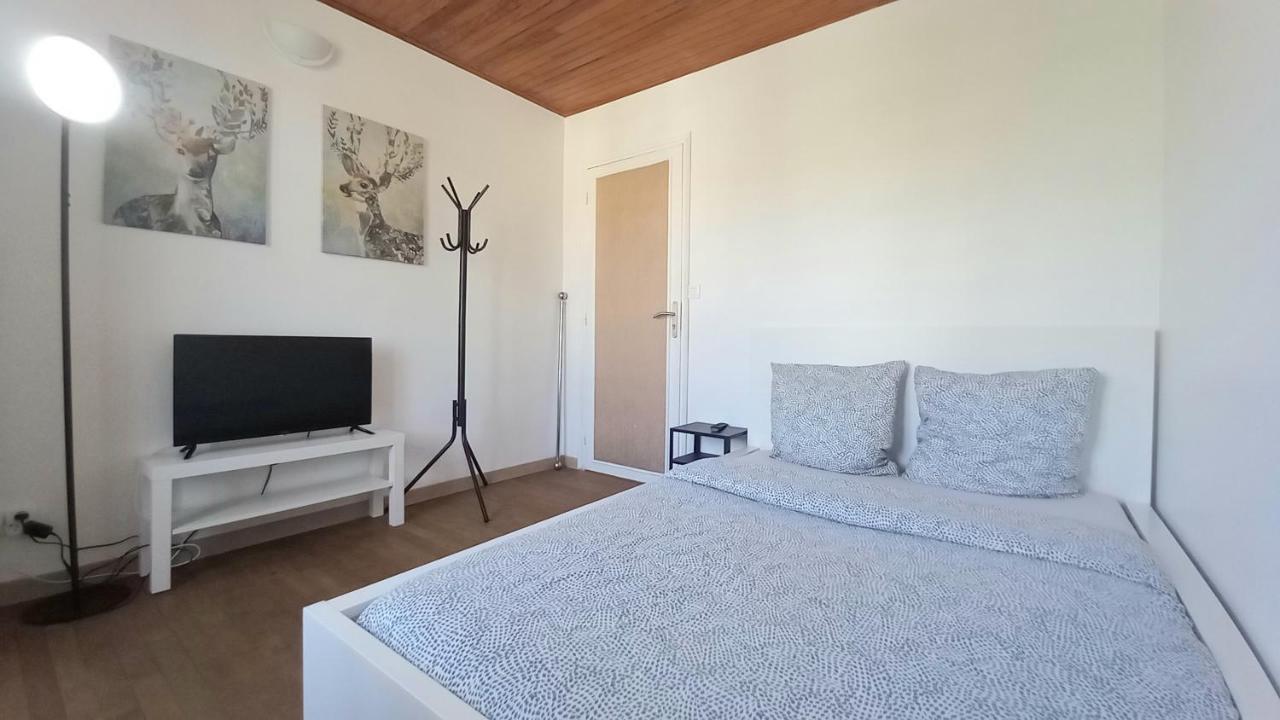 Super Appartement Au Centre Ville De Rosny Sous Bois Luaran gambar