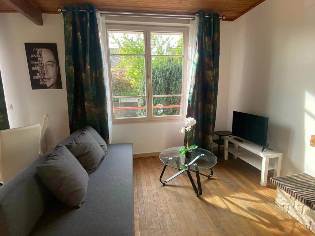 Super Appartement Au Centre Ville De Rosny Sous Bois Luaran gambar